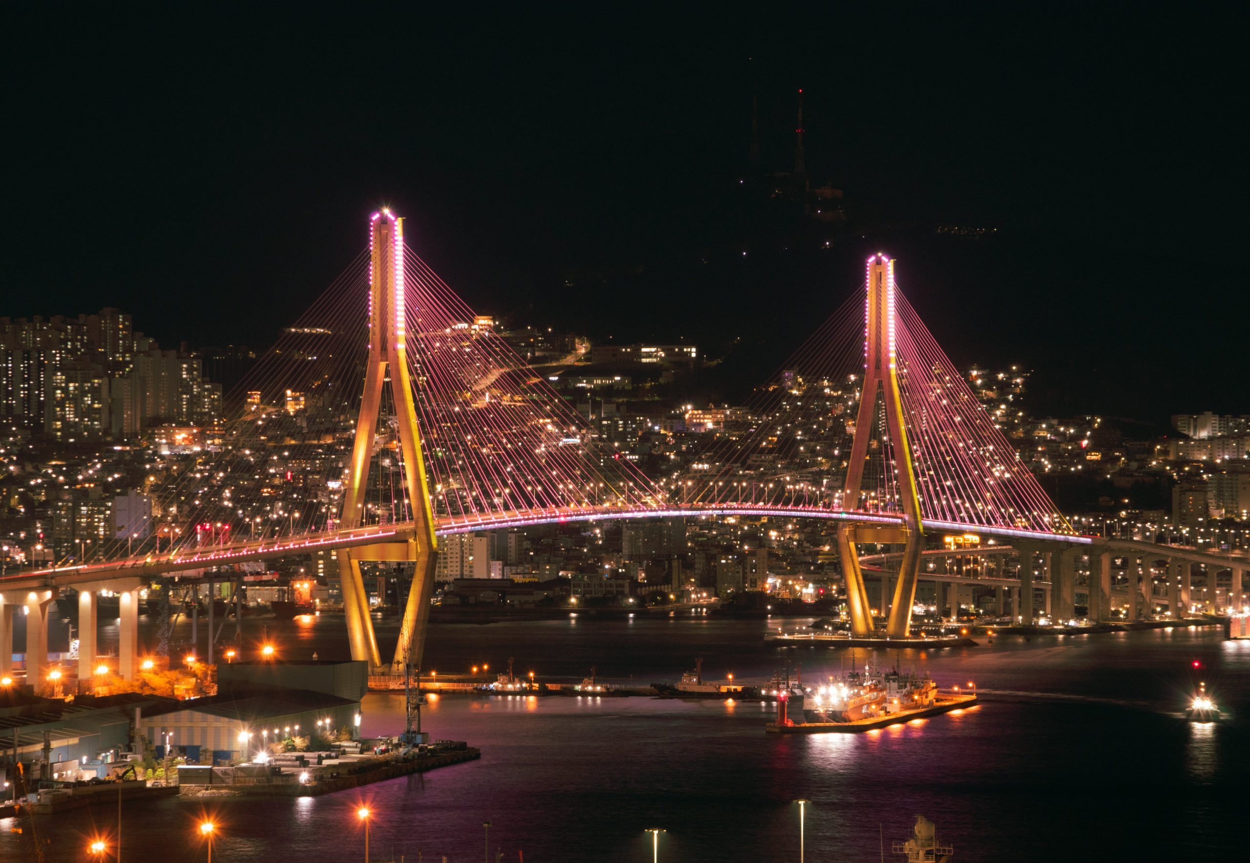 Busan, where sea breezes and the modern urban pulse merge